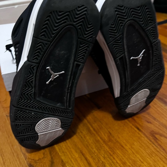 Air Jordan 4 Retro White Thunder - Picture 6 of 8